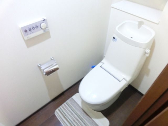 トイレ　トイレ