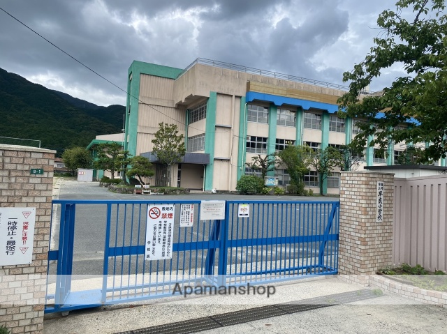 小学校　★福岡市立小学校早良小学校（小学校）まで441m