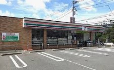 コンビニ　セブン-イレブン 横浜希望ヶ丘駅南店（コンビニ）まで447m