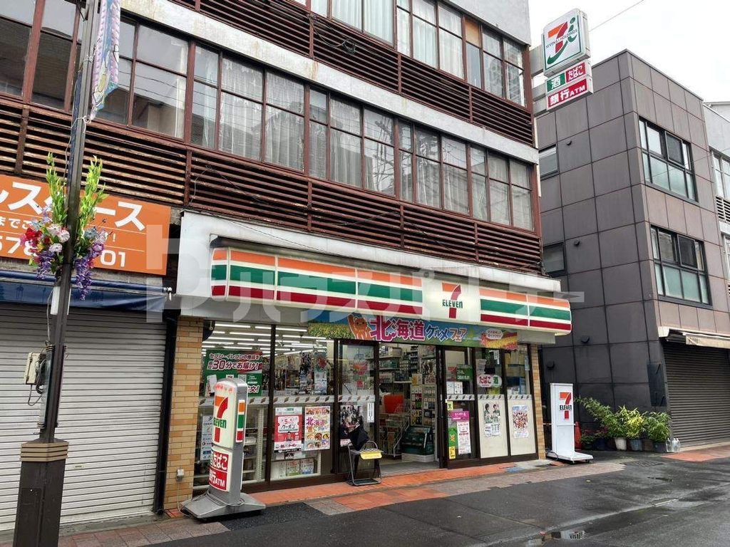 コンビニ　セブンイレブン　巣鴨地蔵通り店（コンビニ）まで220m