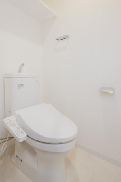 トイレ　※写真は同タイプ住戸です。?