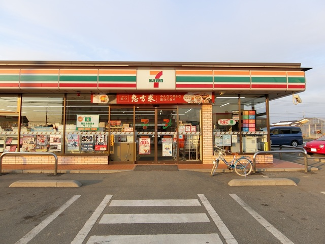 コンビニ　セブンイレブン新白岡駅西口店（コンビニ）まで563m