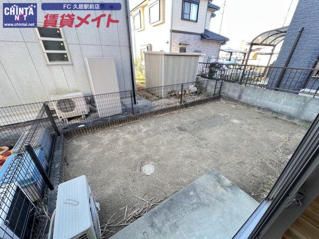 庭　同型参考写真