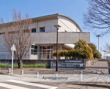 小学校　伊勢原市立石田小学校（小学校）まで491m