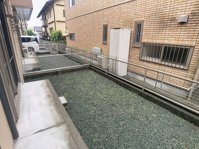 庭　2026年7月撮影