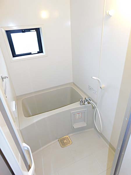 バス・シャワールーム　追焚付で寒い日も安心です！※同物件別部屋