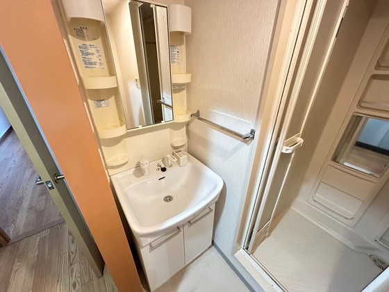 洗面設備　※別部屋の写真です