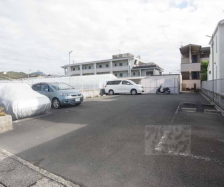 駐車場　駐車場スペース