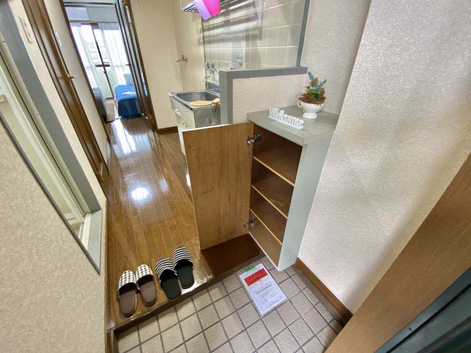 その他設備　１人暮らしには十分なシューズボックスです