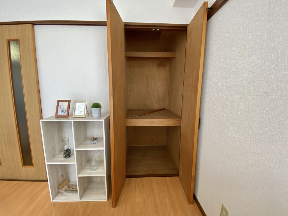 収納　上下２段収納☆一人暮らしでは十分な広さ☆