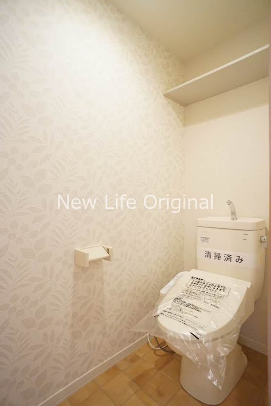 トイレ　トイレには快適な温水洗浄便座付。