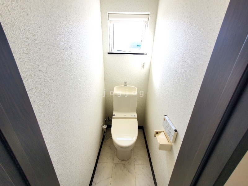 トイレ　２階トイレ