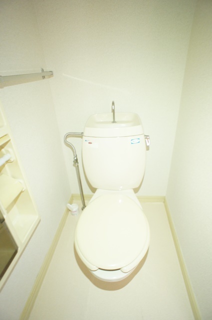 トイレ　バストイレ別なので毎日快適にお過ごしいただけます♪
