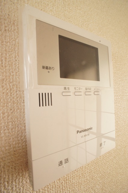 セキュリティ　ＴＶモニタ付インターホン完備で突然の来訪者が来ても安心！