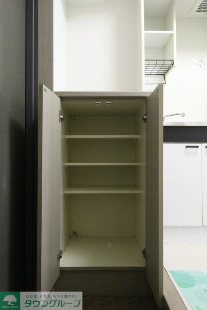 その他設備　靴入