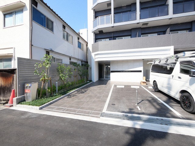エントランス　毎日通るエントランスはこのようになっています