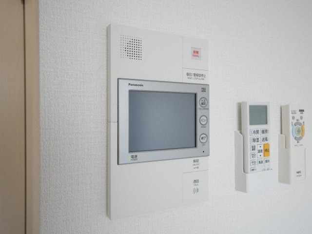 セキュリティ　モニター付きインターホンです