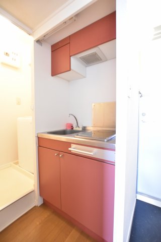 キッチン　同物件、別物件のお写真です。ご参考までにご覧ください。