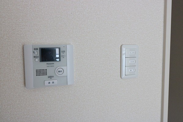 セキュリティ　TVモニター付インターホンです。