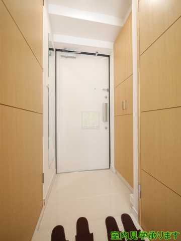 玄関　HF早稲田レジデンス　※同タイプの別部屋写真です