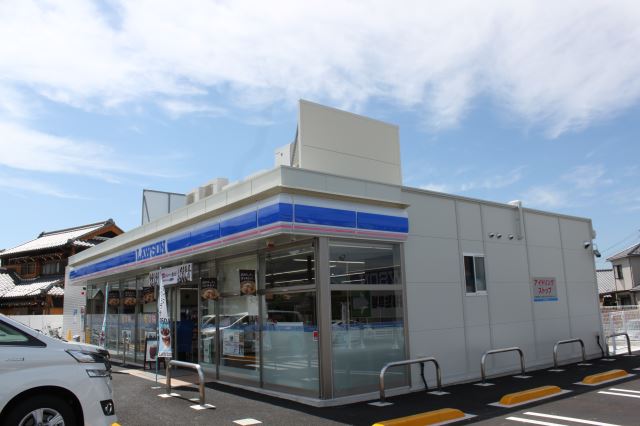 コンビニ　ローソン（コンビニ）まで530m