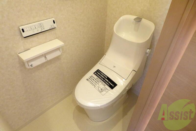 トイレ　みてください。このトイレだけでいかにきれいかわかるでしょー