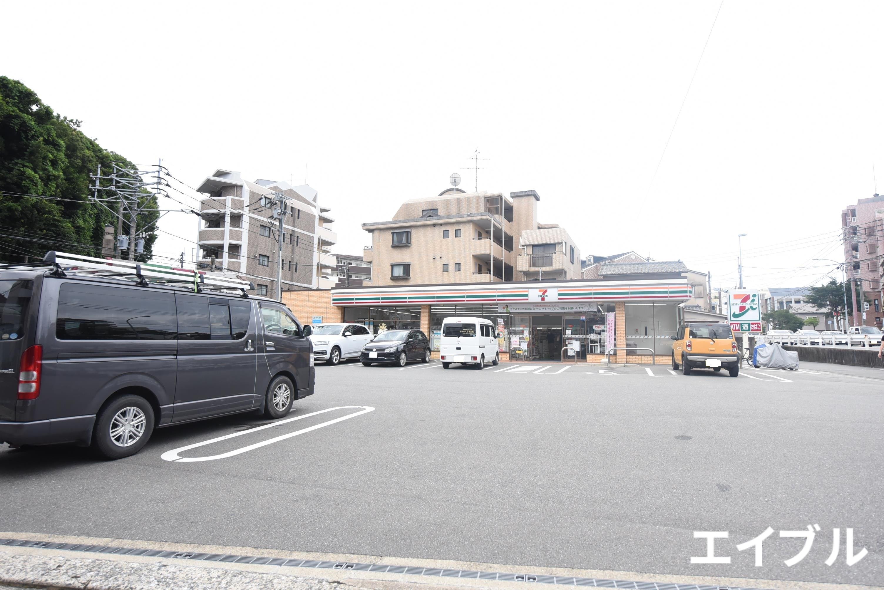 コンビニ　セブンイレブン福岡平和2丁目店（コンビニ）まで288m