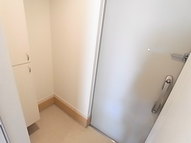 玄関　同一物件参考写真