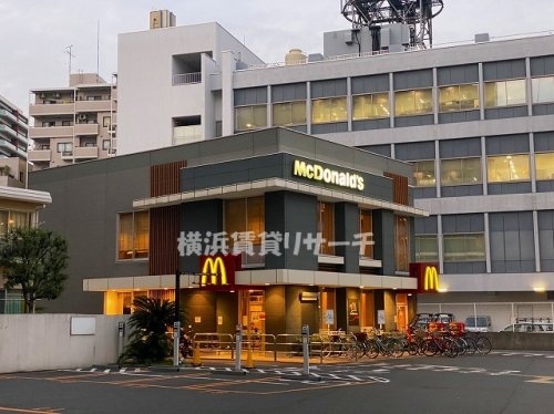 飲食店　マクドナルド（飲食店）まで754m