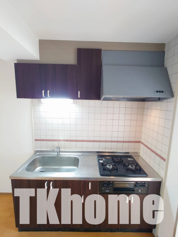 キッチン　3ツ口コンロ(実際のお部屋です)