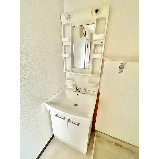 洗面設備　※別部屋参考写真です。