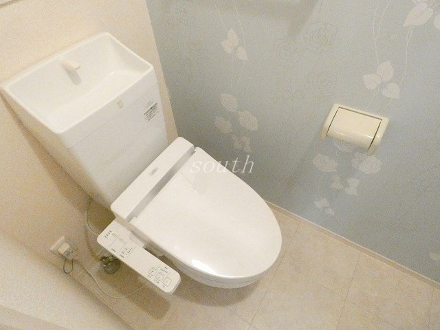 トイレ　ウォシュレット付きのトイレ