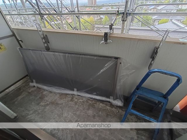 仙台市地下鉄南北線 泉中央駅 バス乗車時間：18分 最寄りバス停で下車 徒歩3分 6階建 築19年の内装写真