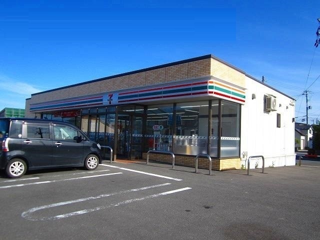 コンビニ　セブンイレブン 新屋豊町店（コンビニ）まで1300m