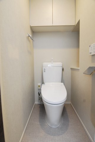 トイレ　写真は同タイプ住居です。