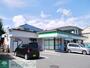 コンビニ　ファミリーマート八王子川口町店（コンビニ）まで910m