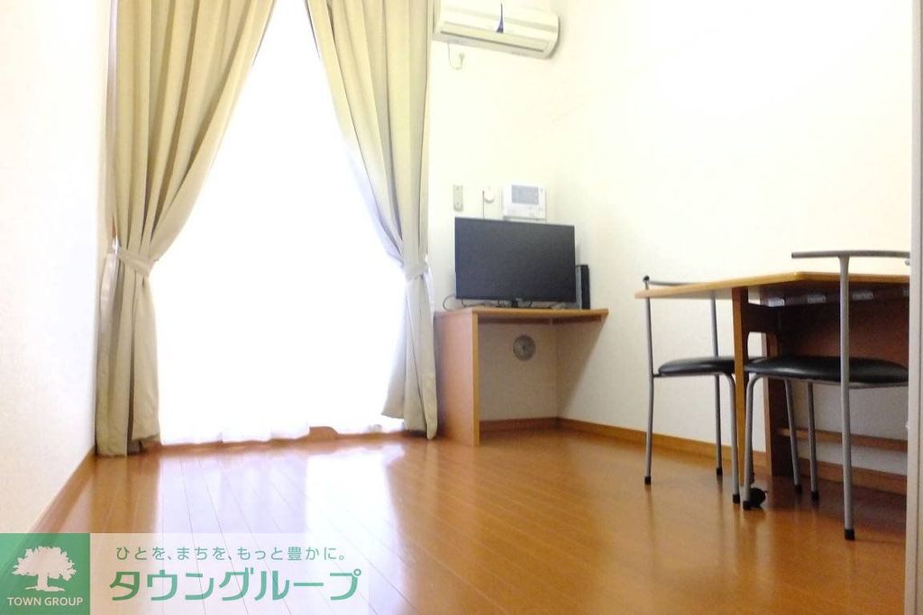 居室・リビング　家具家電つきで、すぐにでも一人暮らし可能