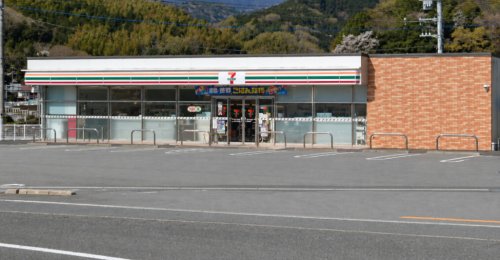 コンビニ　セブンイレブン 伊豆修善寺熊坂バイパス店（コンビニ）まで559m