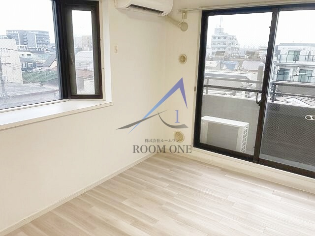 居室・リビング　洋室のお部屋です。