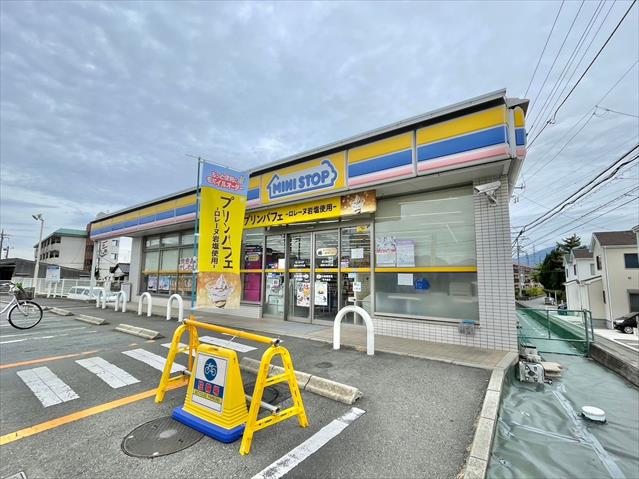 コンビニ　ミニストップ沼津きせがわ店（コンビニ）まで519m