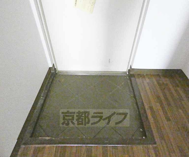 玄関　大きな段差がありません