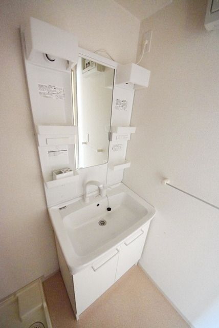 洗面設備　★ウォークイン付きで荷物が多くても安心★