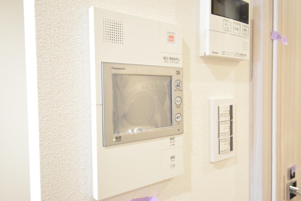 セキュリティ　カメラ付インターホン