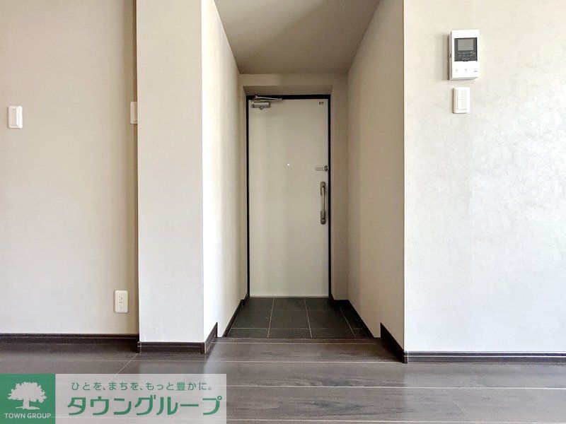 玄関　お部屋探しは株式会社　タウンハウジング　までお気軽にお問合…