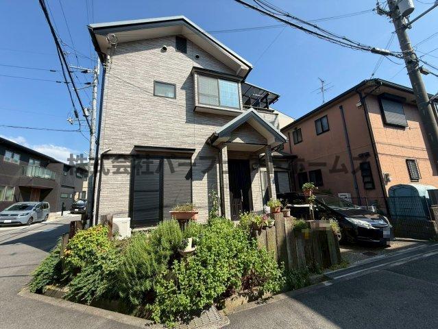玄関　落ち着いた玄関です