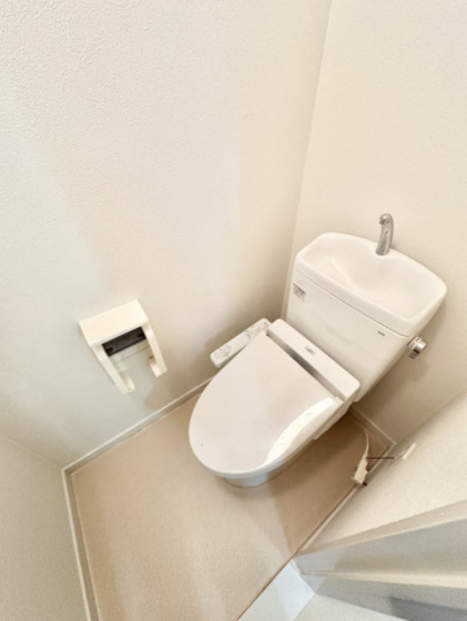 トイレ　※別部屋の写真です
