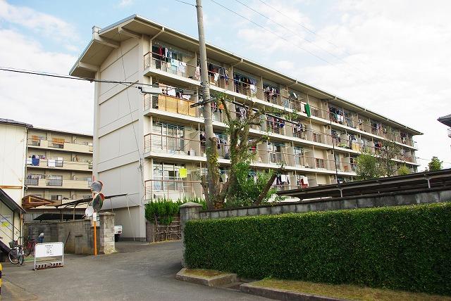 大学・短大　天理大学 田井庄ふるさと寮（大学・短大）まで1249m