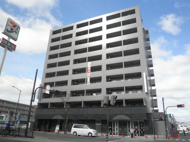 建物外観　南向きバルコニー
