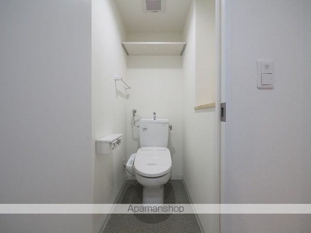 地下鉄東西線 円山公園駅 徒歩3分 4階建 築7年のトイレ写真