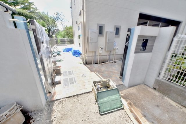 エントランス　★お問合せはタウンハウジングまで★